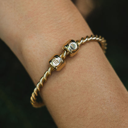 Charms con signo zodiacal Virgo (♍︎) Chapado en oro - plata de ley 925
