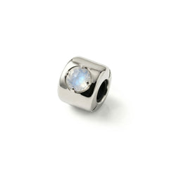 Charms con piedra lunar Plateado – Intuición, feminidad y equilibrio emocional - plata de ley 925